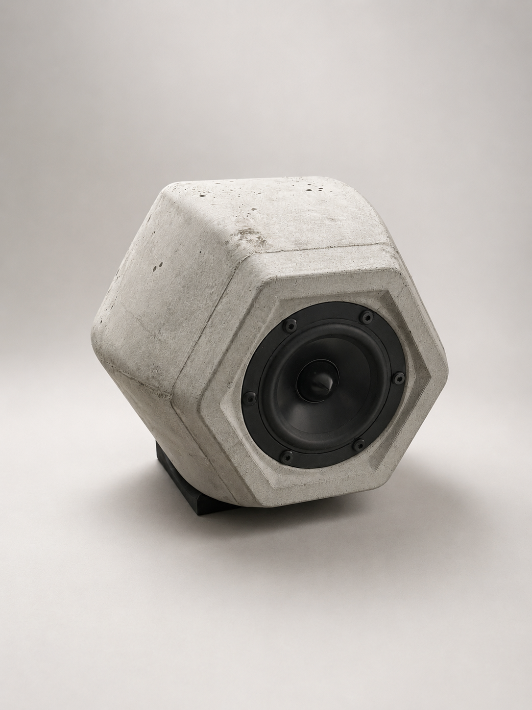 Concrete speaker